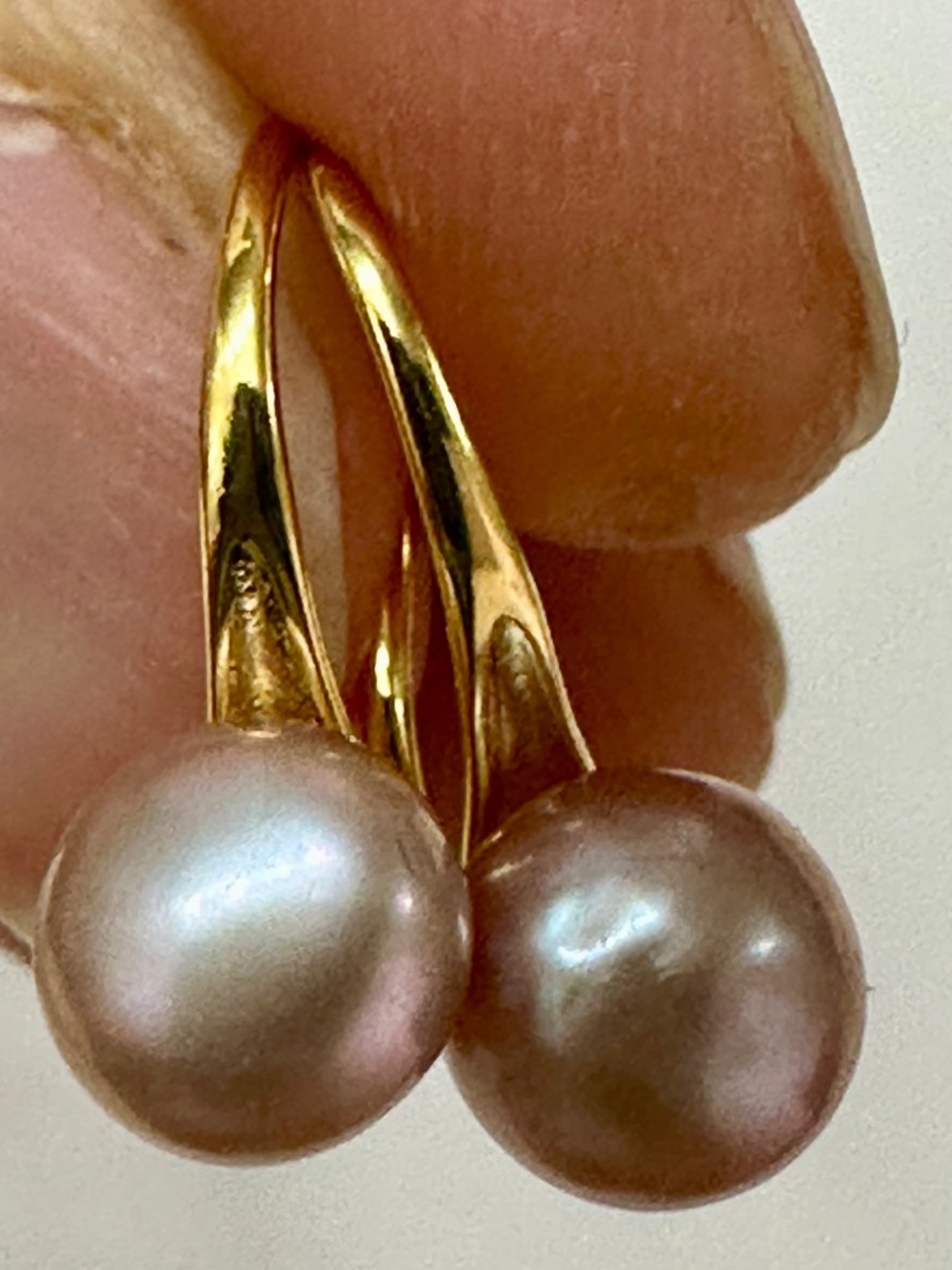 NATURAL Purple Color Cultured 7.5mm Pearl Drop Earrings Gold Plated